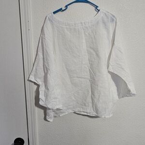 Women's White Top